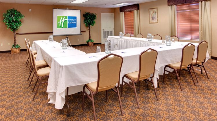 Holiday Inn Express Las Vegas Nellis Meeting