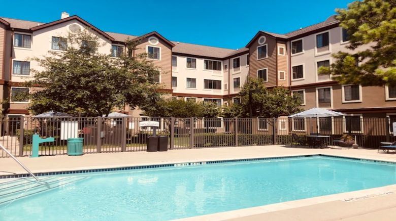 <b>Staybridge Suites Houston West Energy Pool</b>. Images powered by <a href="https://www.leonardoworldwide.com/" title="Leonardo Worldwide" target="_blank">Leonardo</a>.