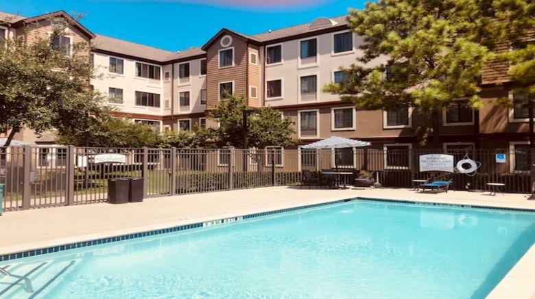 <b>Staybridge Suites Houston West Energy Pool</b>. Images powered by <a href="https://www.leonardoworldwide.com/" title="Leonardo Worldwide" target="_blank">Leonardo</a>.