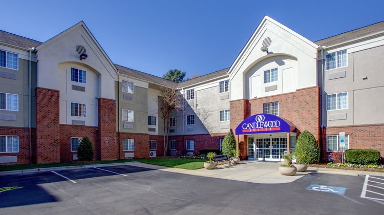 Candlewood Suites Raleigh Crabtree Exterior