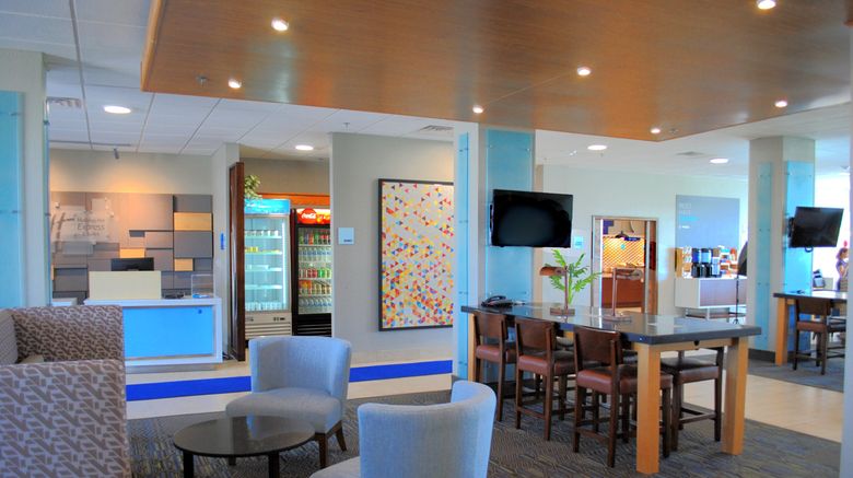 <b>Holiday Inn Express/Suites Columbia City Lobby</b>. Images powered by <a href="https://www.leonardoworldwide.com/" title="Leonardo Worldwide" target="_blank">Leonardo</a>.