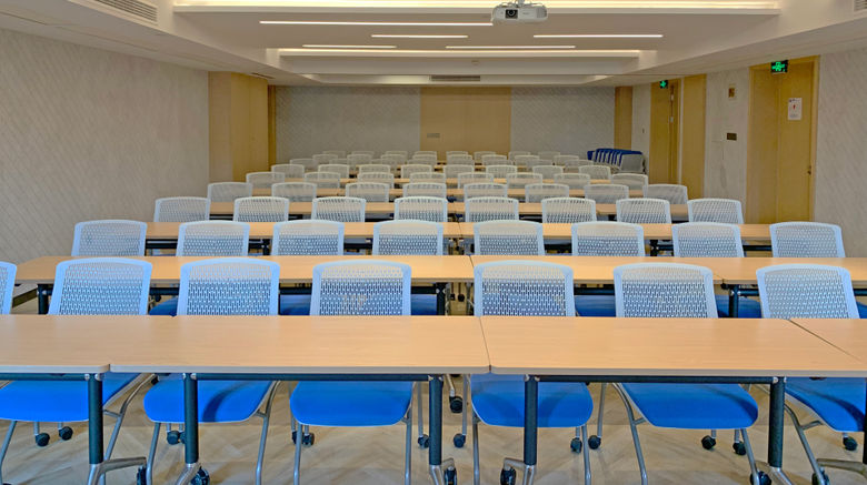 <b>Holiday Inn Express Jiading New City Meeting</b>. Images powered by <a href="https://www.leonardoworldwide.com/" title="Leonardo Worldwide" target="_blank">Leonardo</a>.