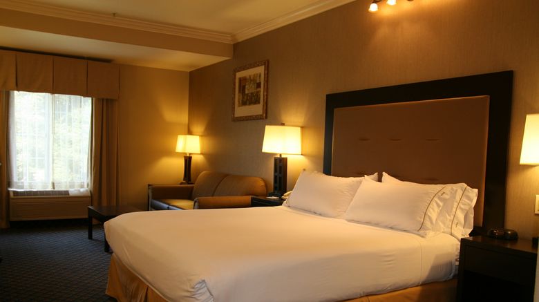 <b>Holiday Inn Express Room</b>. Images powered by <a href="https://www.leonardoworldwide.com/" title="Leonardo Worldwide" target="_blank">Leonardo</a>.