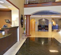 Holiday Inn Express Lobby