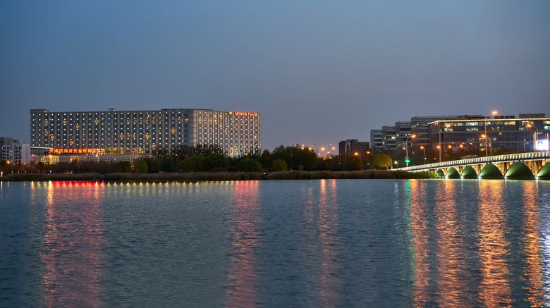 <b>Crowne Plaza Hotel Tianjin Binhai Exterior</b>. Images powered by <a href="https://www.leonardoworldwide.com/" title="Leonardo Worldwide" target="_blank">Leonardo</a>.