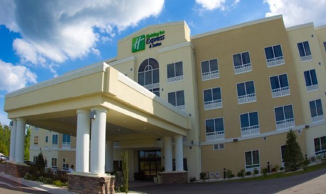 Holiday Inn Express & Suites Havelock Exterior