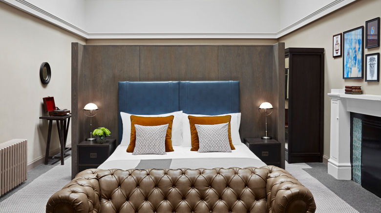 <b>Kimpton Charlotte Square Hotel Suite</b>. Images powered by <a href="https://www.leonardoworldwide.com/" title="Leonardo Worldwide" target="_blank">Leonardo</a>.