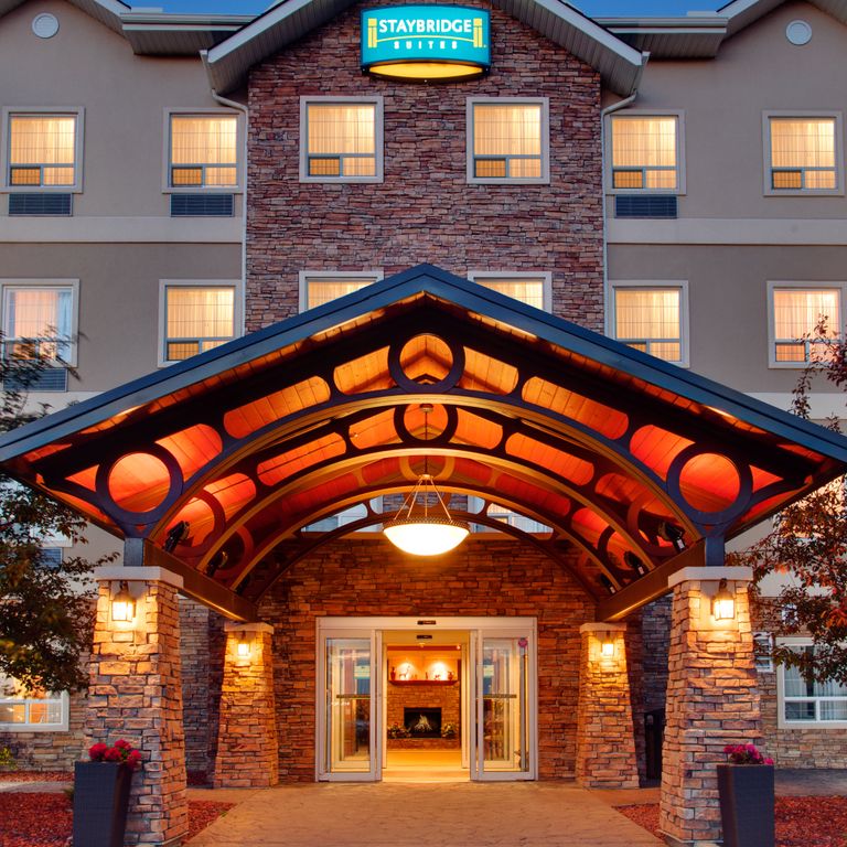 Staybridge Suites Calgary Airport