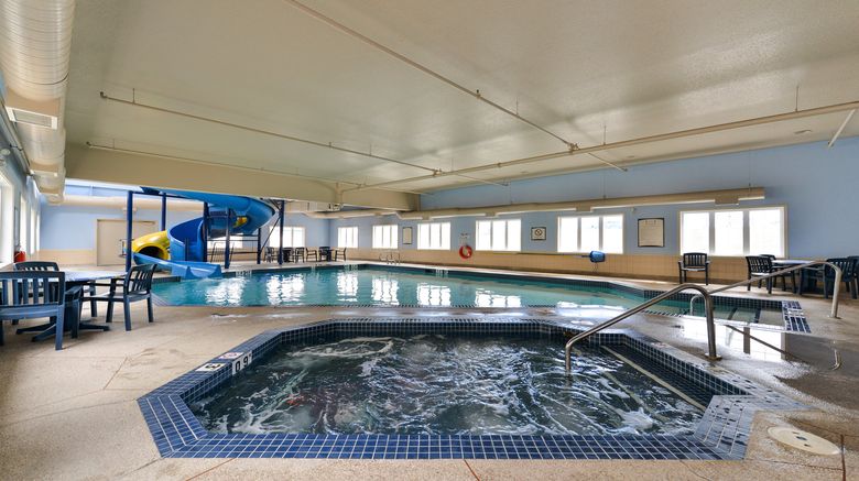 <b>Staybridge Suites Calgary Airport Pool</b>. Images powered by <a href="https://www.leonardoworldwide.com/" title="Leonardo Worldwide" target="_blank">Leonardo</a>.