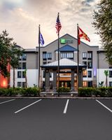 Holiday Inn Express Tampa-Brandon