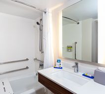 Holiday Inn Express Tampa-Brandon Room
