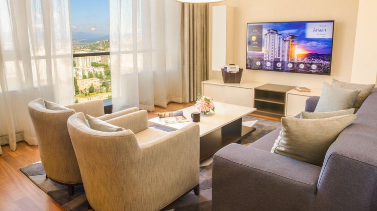 Bosmal Arjaan by Rotana Lobby