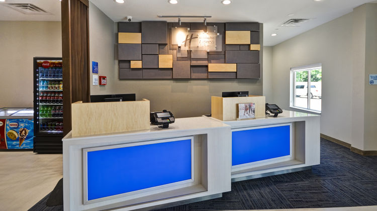 Holiday Inn Express-Suites Houston NASA Lobby