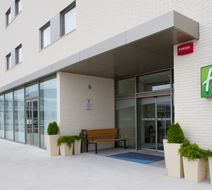 Holiday Inn Express Vitoria Exterior