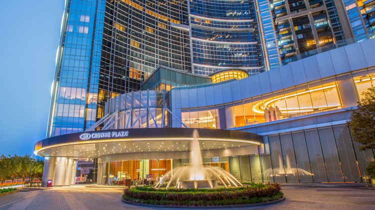 Crowne Plaza Macau Exterior