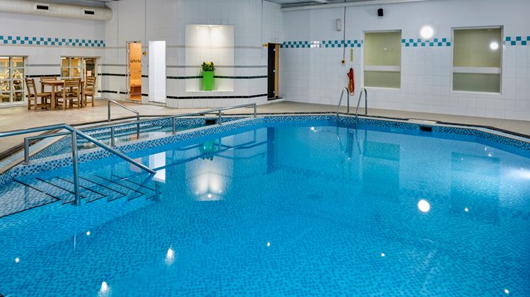 Holiday Inn Leeds Garforth Pool