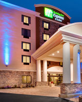 Holiday Inn Express Hotel & Suites