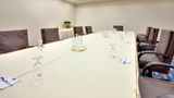 Holiday Inn Express Hotel & Suites Meeting