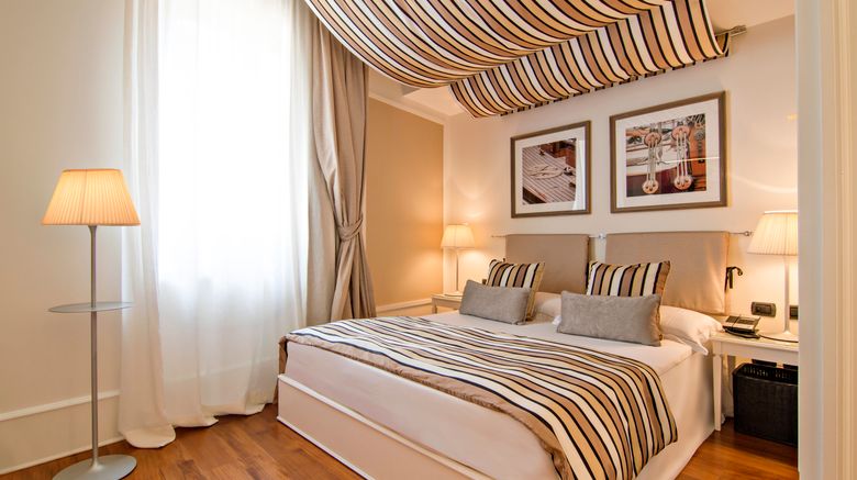 <b>Eight Hotel Portofino Room</b>. Images powered by <a href="https://www.leonardoworldwide.com/" title="Leonardo Worldwide" target="_blank">Leonardo</a>.