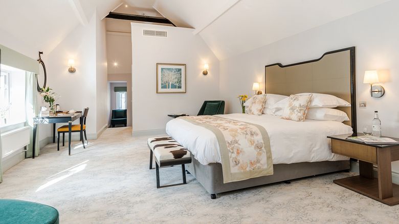 <b>Burnside Hotel Suite</b>. Images powered by <a href="https://www.leonardoworldwide.com/" title="Leonardo Worldwide" target="_blank">Leonardo</a>.