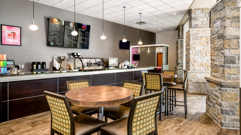 <b>Crowne Plaza Milwaukee South Restaurant</b>. Images powered by <a href="https://www.leonardoworldwide.com/" title="Leonardo Worldwide" target="_blank">Leonardo</a>.