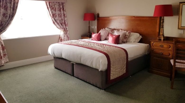 <b>Atherstone Red Lion Room</b>. Images powered by <a href="https://www.leonardoworldwide.com/" title="Leonardo Worldwide" target="_blank">Leonardo</a>.