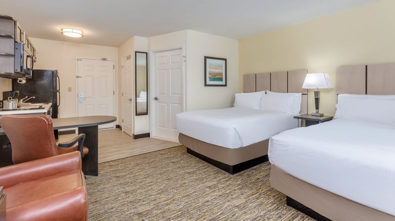 <b>Candlewood Suites Room</b>. Images powered by <a href="https://www.leonardoworldwide.com/" title="Leonardo Worldwide" target="_blank">Leonardo</a>.