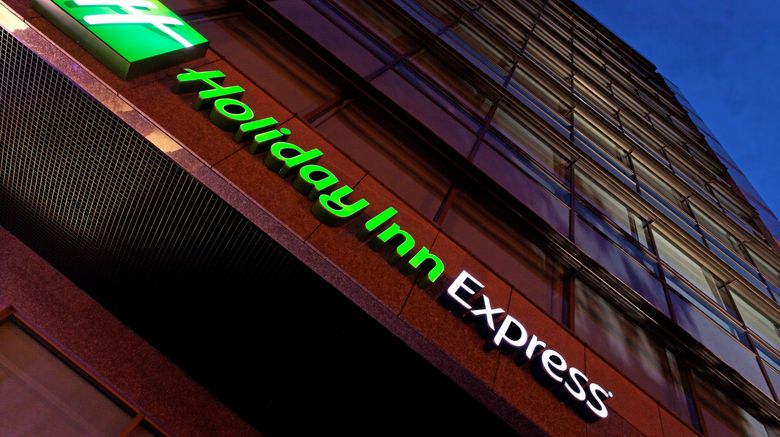 <b>Holiday Inn Express Parque 93 Exterior</b>. Images powered by <a href="https://www.leonardoworldwide.com/" title="Leonardo Worldwide" target="_blank">Leonardo</a>.