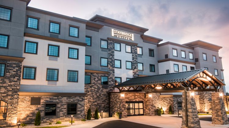 Staybridge Suites Wisconsin Dells Exterior