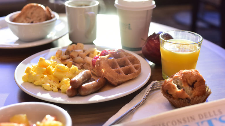 <b>Staybridge Suites Wisconsin Dells Restaurant</b>. Images powered by <a href="https://www.leonardoworldwide.com/" title="Leonardo Worldwide" target="_blank">Leonardo</a>.