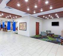 Holiday Inn Express Hotel & Suites Lobby