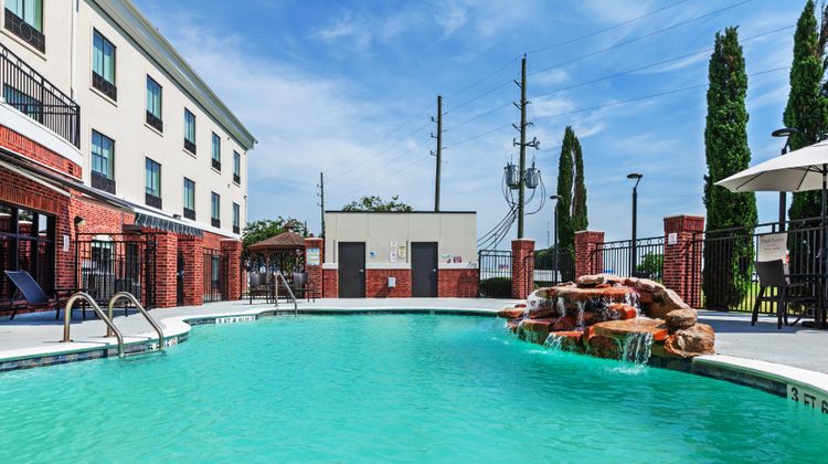 Holiday Inn Express Hotel & Suites Pool