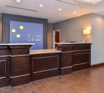 Holiday Inn Express & Suites York Lobby