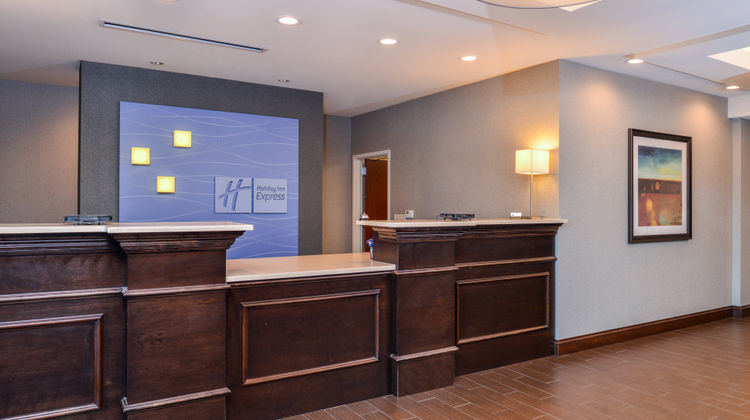 Holiday Inn Express & Suites York Lobby