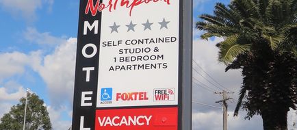 Northpoint Motel Exterior