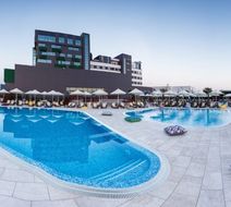 Emerald Hotel Exterior