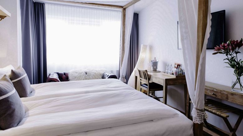 <b>Eyja Guldsmeden Hotel Room</b>. Images powered by <a href="https://www.leonardoworldwide.com/" title="Leonardo Worldwide" target="_blank">Leonardo</a>.