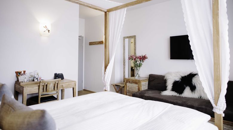 <b>Eyja Guldsmeden Hotel Room</b>. Images powered by <a href="https://www.leonardoworldwide.com/" title="Leonardo Worldwide" target="_blank">Leonardo</a>.