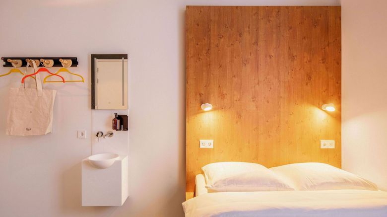 <b>Bunk Hotel Utrecht Room</b>. Images powered by <a href="https://www.leonardoworldwide.com/" title="Leonardo Worldwide" target="_blank">Leonardo</a>.