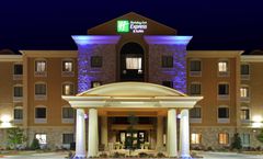 Holiday Inn Express Hotel & Suites