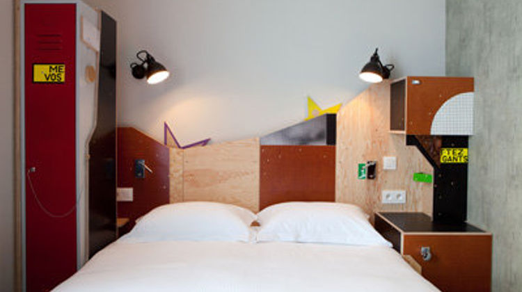 L'Antoine Hotel Room