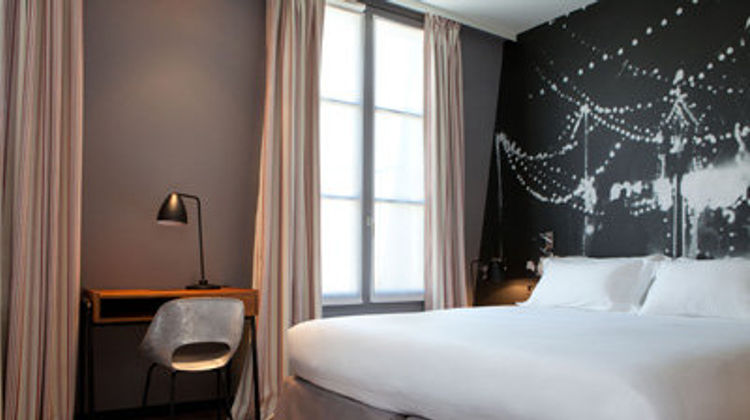 L'Antoine Hotel Room