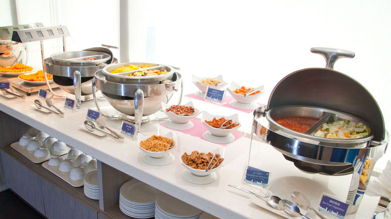 <b>Holiday Inn Express Taoyuan Restaurant</b>. Images powered by <a href="https://www.leonardoworldwide.com/" title="Leonardo Worldwide" target="_blank">Leonardo</a>.