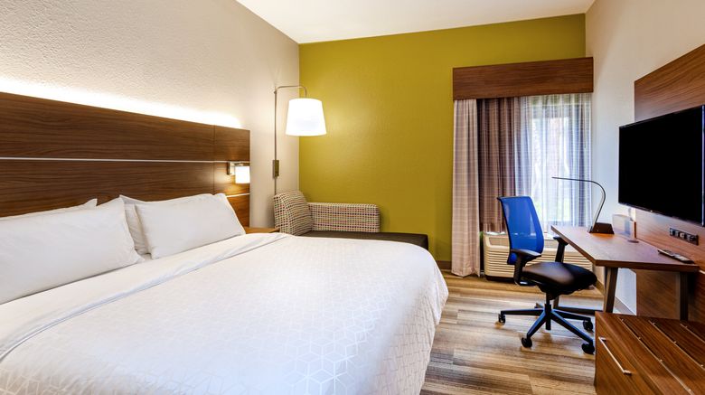 <b>Holiday Inn Express Tampa-Brandon Room</b>. Images powered by <a href="https://www.leonardoworldwide.com/" title="Leonardo Worldwide" target="_blank">Leonardo</a>.