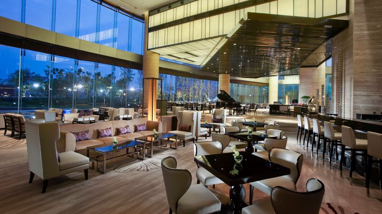 <b>Crowne Plaza Hotel Huizhou Lobby</b>. Images powered by <a href="https://www.leonardoworldwide.com/" title="Leonardo Worldwide" target="_blank">Leonardo</a>.