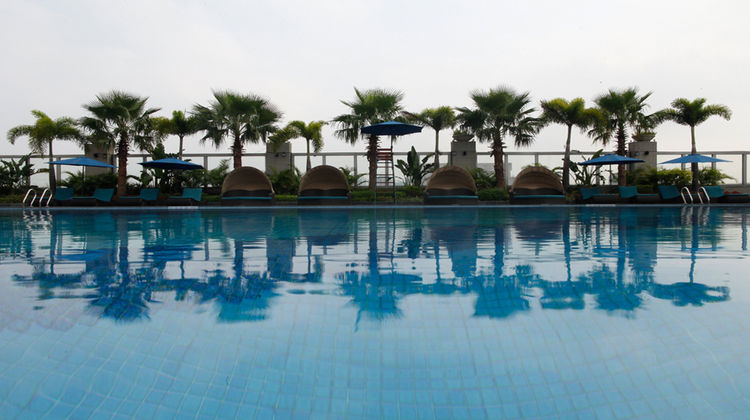 Crowne Plaza Wing On City Zhongshan Pool
