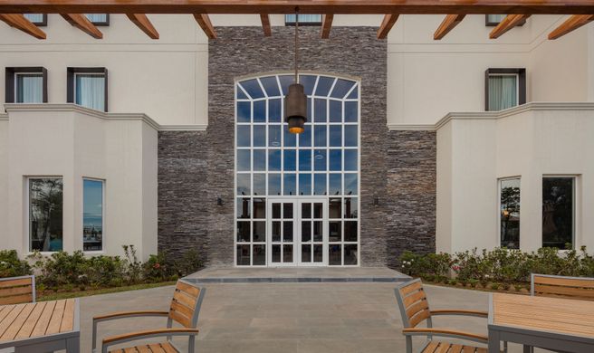 Staybridge Suites Irapuato Exterior