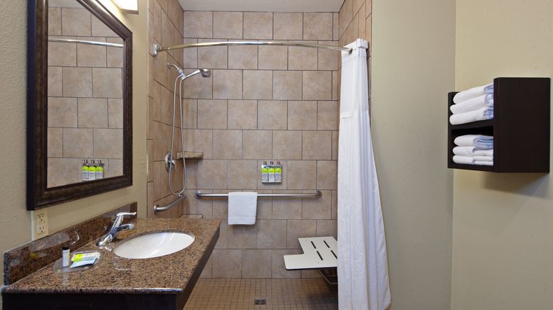 <b>Staybridge Suites Fairfield Napa Valley Room</b>. Images powered by <a href="https://www.leonardoworldwide.com/" title="Leonardo Worldwide" target="_blank">Leonardo</a>.