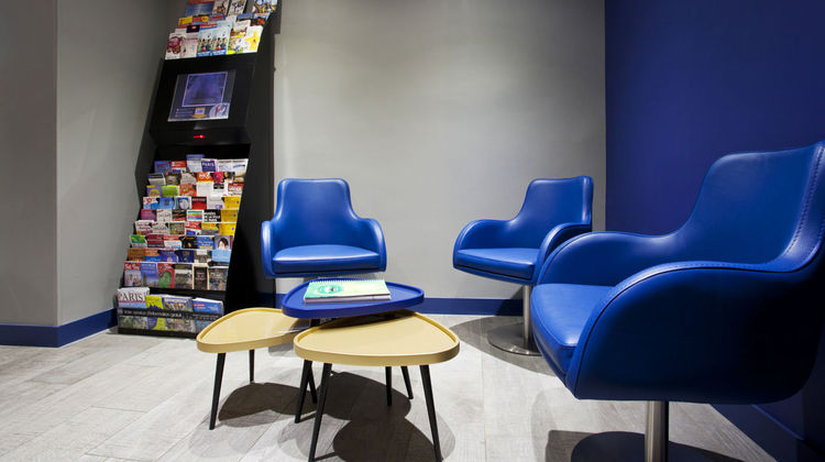 Hotel Trianon Gare de Lyon Lobby