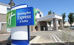 Holiday Inn Express & Suites Brentwood